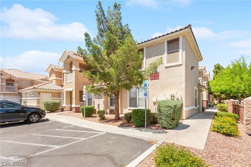 1077-5855 Valley Dr, North Las Vegas, NV, 89031-3631 | Card Image