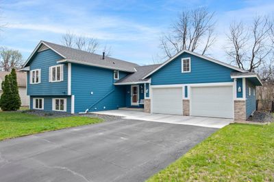 8054 Hayes Street Ne, House other with 3 bedrooms, 1 bathrooms and null parking in Spring Lake Park MN | Image 2