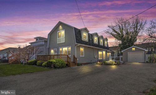 3905 26th St, CHESAPEAKE BEACH, MD, 20732-9383 | Card Image