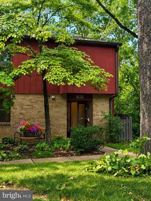 49-1833 Ivy Oak Sq, RESTON, VA, 20190-4728 | Card Image