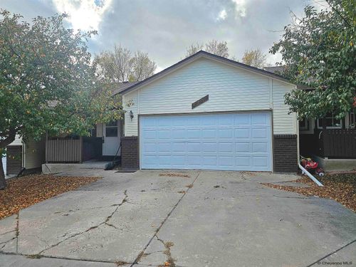 4706 Easy St, Cheyenne, WY, 82009 | Card Image