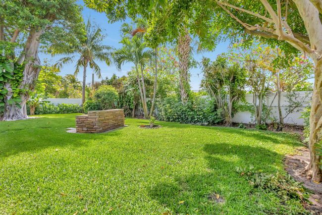 124 Sandal Ln, House other with 3 bedrooms, 2 bathrooms and null parking in Palm Beach Shores FL | Image 31
