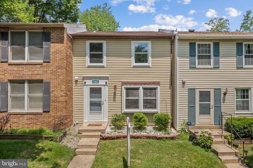 9922 Oakdale Woods Ct, Vienna, VA, 22181-6086 | Card Image