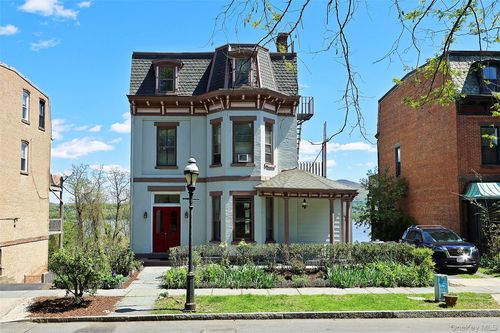 170 Montgomery St, Newburgh, NY, 12550-6807 | Card Image