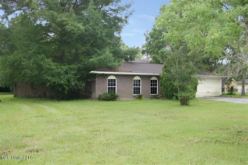 2404 Mapleton Circle, Gautier, MS, 39553 | Card Image