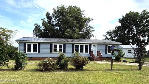 2735 Wilmar Rd, Vanceboro, NC, 28586-8825 | Card Image