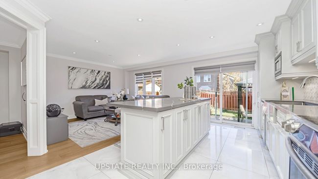 6 Mannel Cres, House other with 6 bedrooms, 4 bathrooms and 4 parking in Brampton ON | Image 19