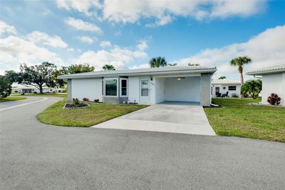 Z-8 - 383 Circlewood Drive, House other with 2 bedrooms, 2 bathrooms and null parking in Venice FL | Image 1