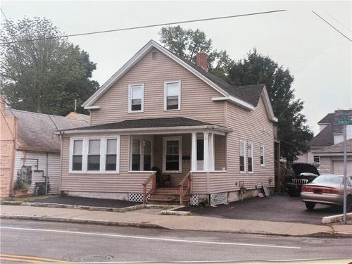 1944 Smith St, North Providence, RI, 02911-1734 | Card Image