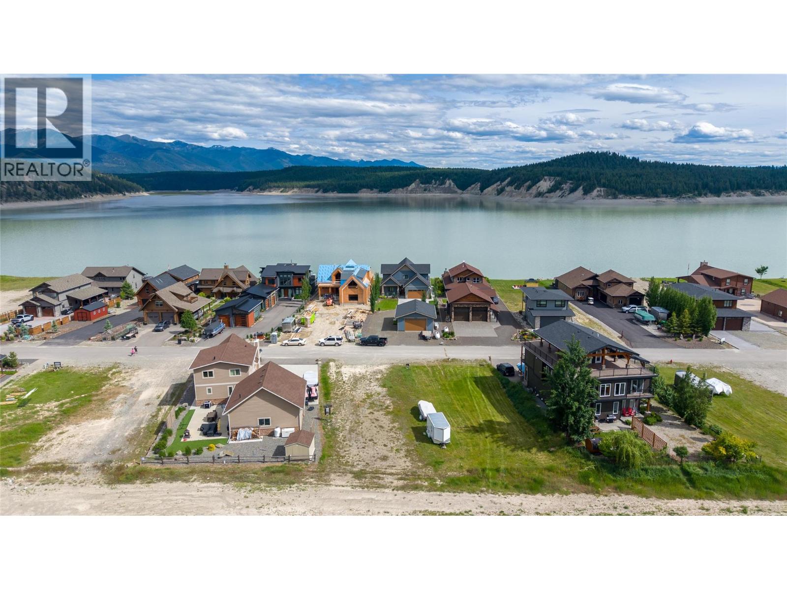 Land in Lake Koocanusa 3