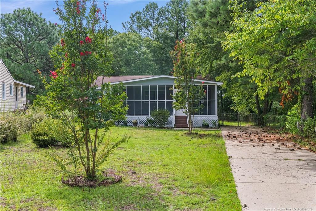 Minurva Ct, Fayetteville, NC 28301