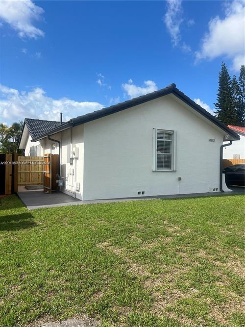 efficiency-14813 Sw 171st Ter, Miami, FL, 33187 | Card Image