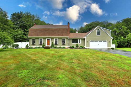 48 Old Castle Dr, Monroe, CT, 06468-2009 | Card Image