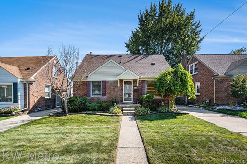 9608 Mercedes, Redford, MI, 48239-2379 | Card Image