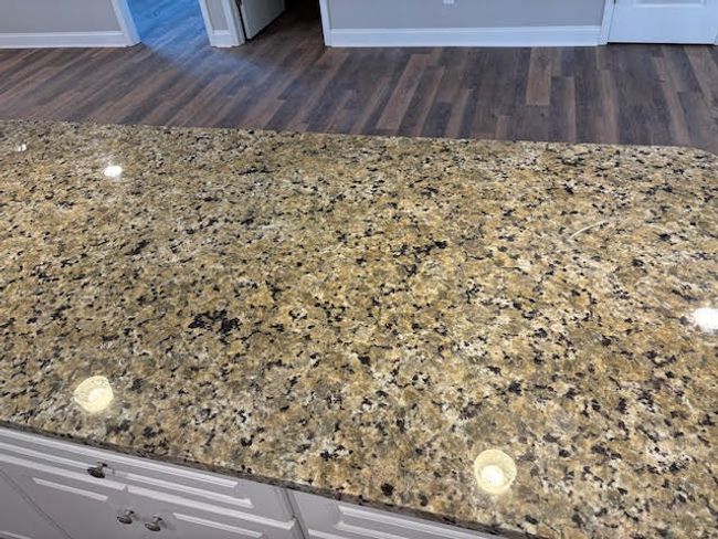 granite countertops in kitchen | Image 8