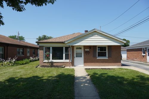 11612 S Harry J Rogowski Dr, Merrionette Park, IL, 60803-5881 | Card Image