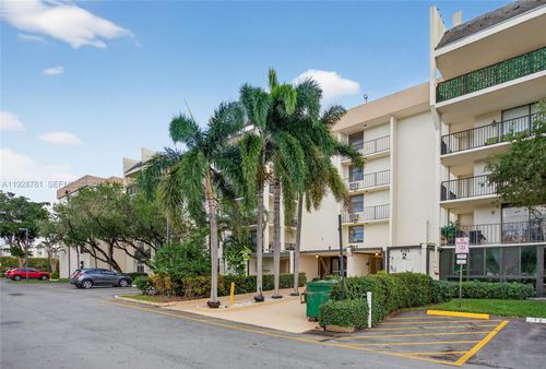 apt-103-6195 Rock Island Rd, Tamarac, FL, 33319-2556 | Card Image