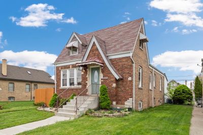 3134 N Newcastle Avenue, House other with 3 bedrooms, 3 bathrooms and 3 parking in Chicago IL | Image 1