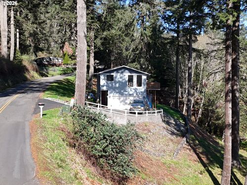 17031 Eastwood Ln, Brookings, OR, 97415 | Card Image