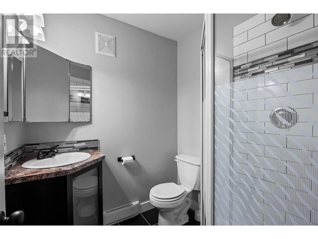 1172 Linthorpe Rd, House other with 4 bedrooms, 3 bathrooms and 4 parking in Kamloops BC | Image 25
