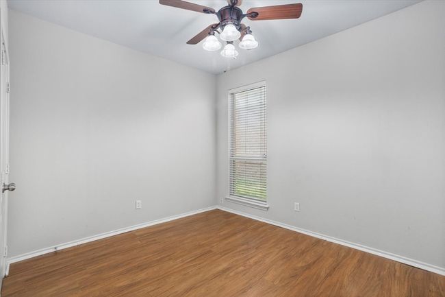 Additional bedroom | Image 17