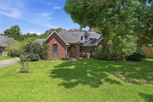 1013 Glenshannon Ave, Friendswood, TX, 77546-5339 | Card Image