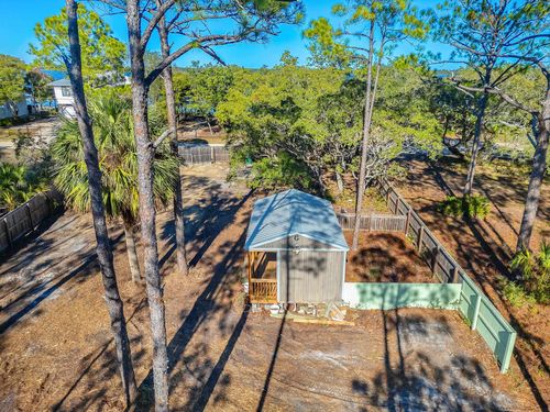 202 Harbor Cir, ALLIGATOR POINT, FL, 32346-5132 | Card Image