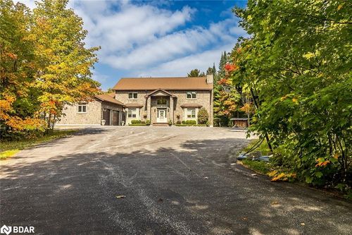 828 5th Line E, Sault Ste. Marie, ON, P6A6J8 | Card Image