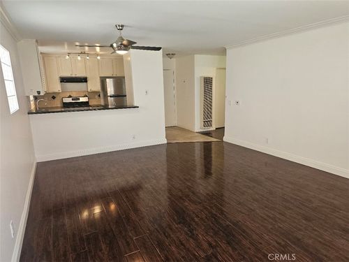 apt-4-404 W 4th St, San Pedro, CA, 90731-2672 | Card Image