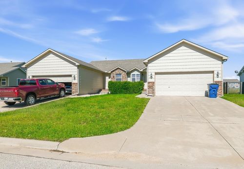 3345 N Governeour Cir, Wichita, KS, 67226 | Card Image
