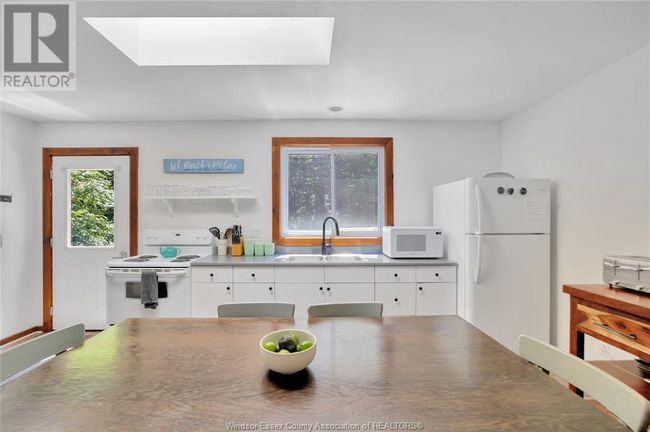 170 N Shore Rd, House other with 5 bedrooms, 2 bathrooms and null parking in Pelee Island ON | Image 26