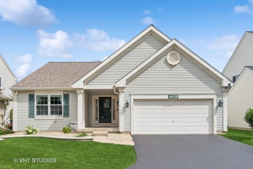 1028 Orchard Lake Dr, Aurora, IL, 60506-5697 | Card Image
