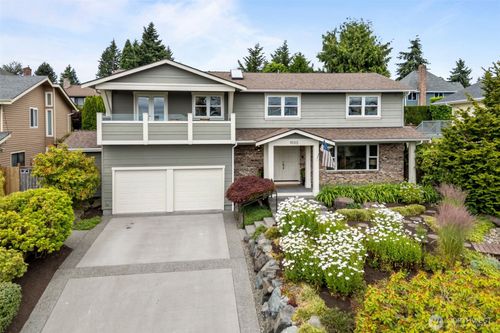 19313 65th Avenue Ne, Kenmore, WA, 98028 | Card Image