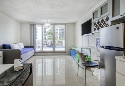 123-19201 Collins Avenue, Sunny Isles Beach, FL, 33160 | Card Image