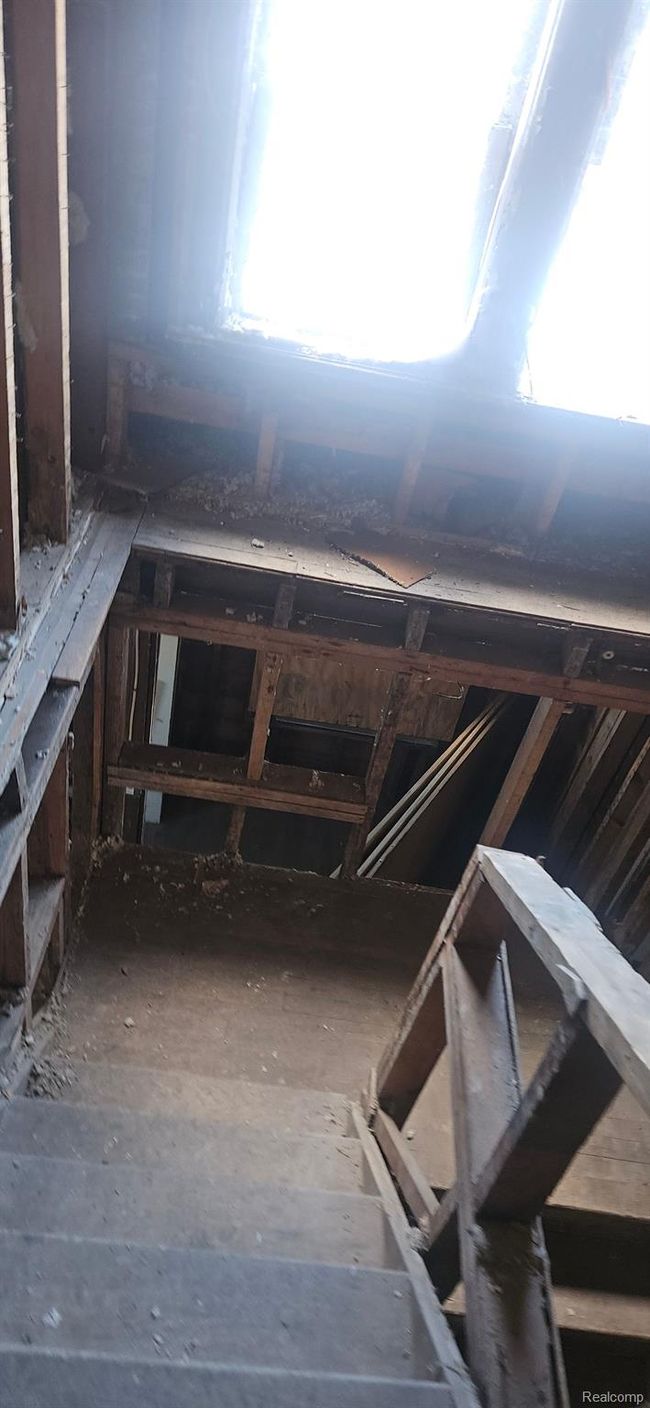 59 W Parkhurst Pl, House other with 5 bedrooms, 2 bathrooms and null parking in Detroit MI | Image 7