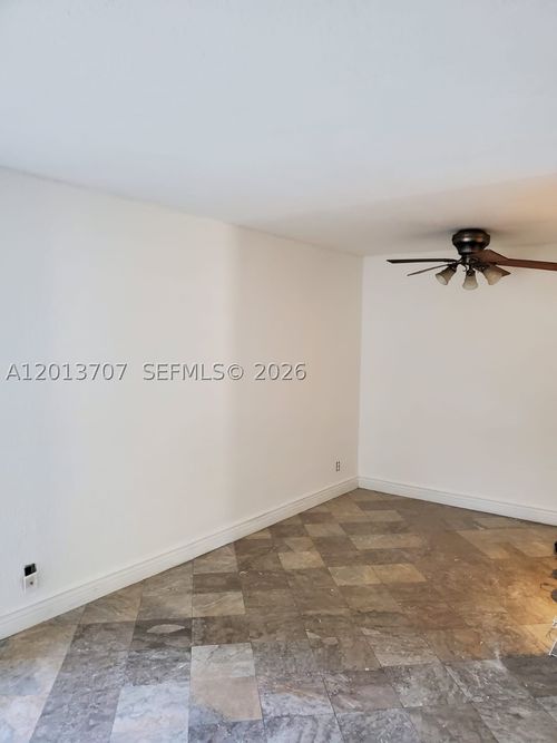 124e-3015 Nw 118th Dr, Coral Springs, FL, 33065-3354 | Card Image