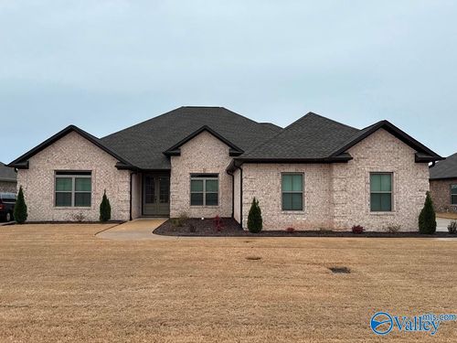 26430 Birkshire Ln, Athens, AL, 35613-8696 | Card Image