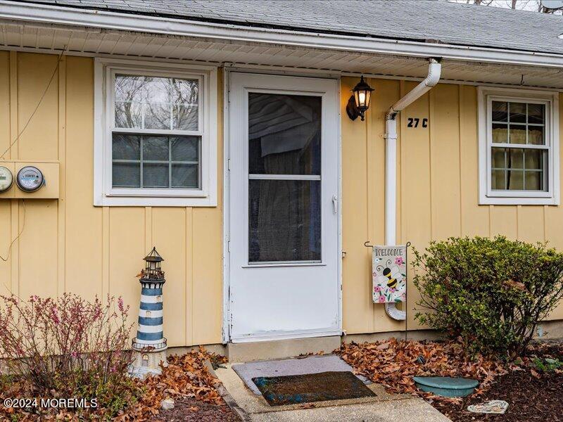 Buckingham Dr, Lakewood, NJ 08701