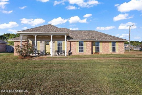 1018 Bullrun Dr, Byram, MS, 39272-4401 | Card Image