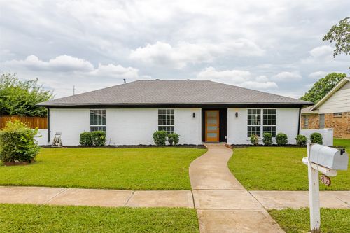 2112 Cornell Dr, Richardson, TX, 75081-3233 | Card Image