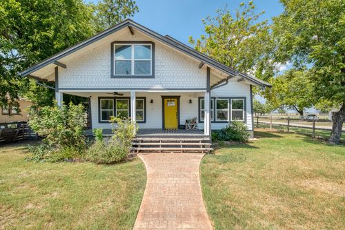 107 Brazos, Granger, TX, 76530-5403 | Card Image