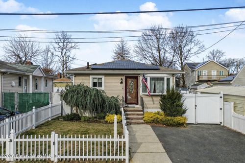 407 Stoneham St, Staten Island, NY, 10306-4534 | Card Image
