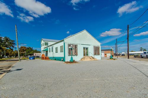 1422 Barrow St, Houma, LA, 70360-7646 | Card Image