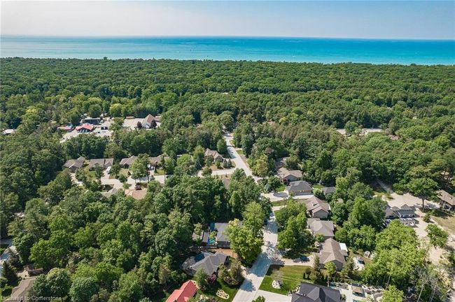 10175 Merrywood Dr, House other with 5 bedrooms, 4 bathrooms and 10 parking in Grand Bend ON | Image 47