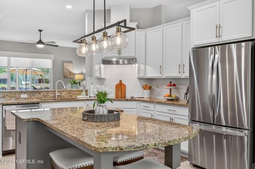 50 Flora Lake Cir, St Augustine, FL, 32095-8967 | Card Image
