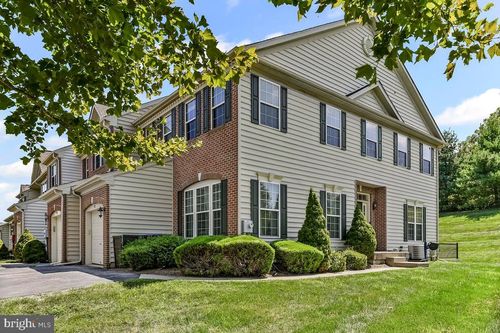 347 Elizabeth Dr, KENNETT SQUARE, PA, 19348-4714 | Card Image