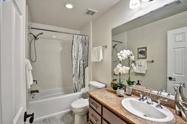 UNIT-1401 - 2878 4 Th St, Condo with 3 bedrooms, 3 bathrooms and 2 parking in Livermore CA | Image 27