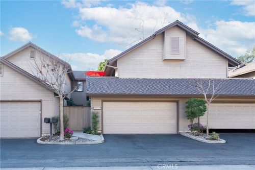 2053 Meadow View Ln, Costa Mesa, CA, 92627-4051 | Card Image