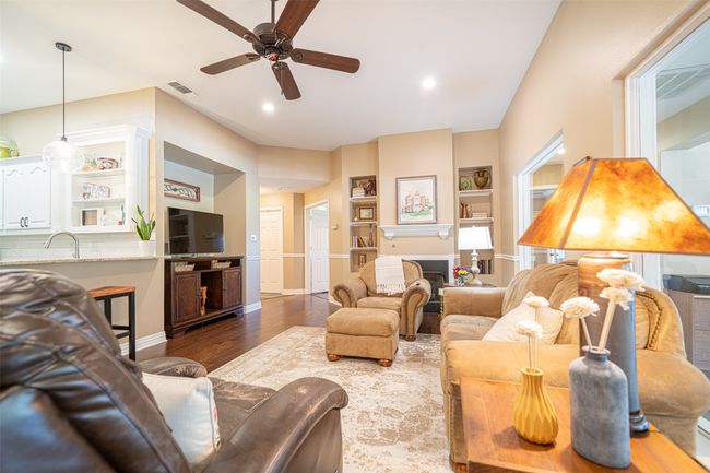 1022 High Meadow Dr, House other with 5 bedrooms, 3 bathrooms and null parking in Mount Vernon TX | Image 5
