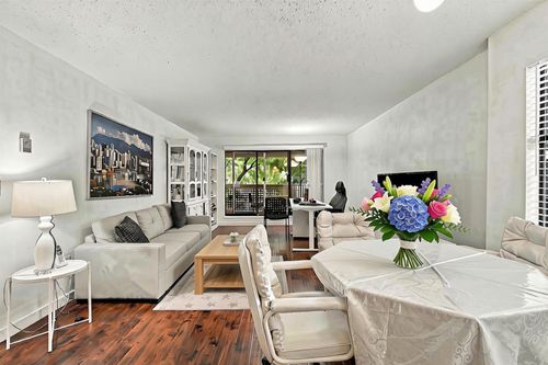 109-423 Agnes St, New Westminster, BC, V3L1G2 | Card Image